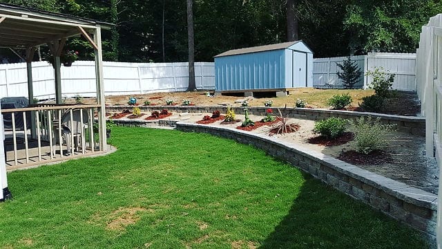Retaining wall and lawn landscaping project