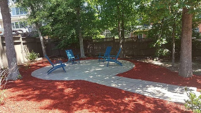 Mulch patio seating area